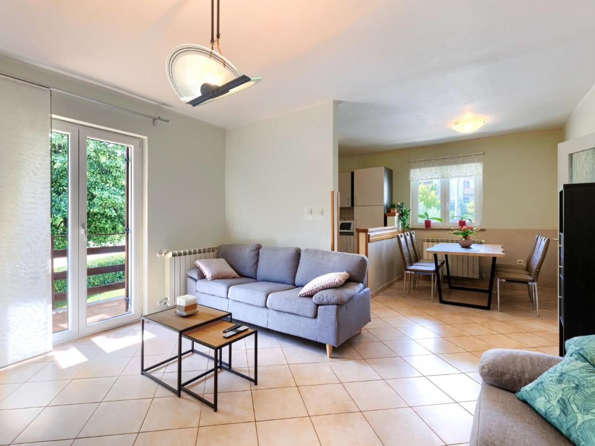 Holiday Home Karlo - IPC102 Pićan Dış mekan fotoğraf